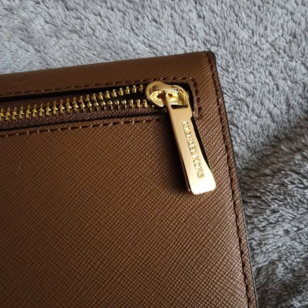 Michael Kors Tri- Fold Brown Wallet - Picture 4 of 11